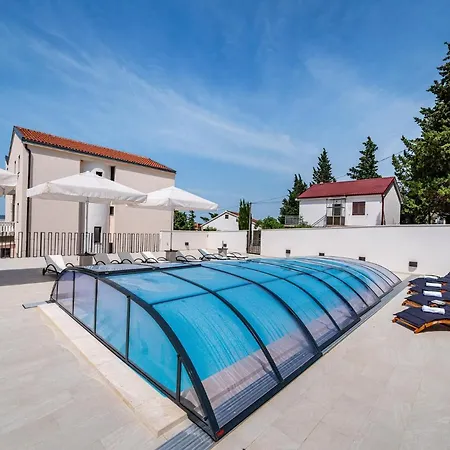Konukevi Prkacin Starigrad Paklenica