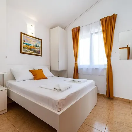 Prkacin Starigrad Paklenica