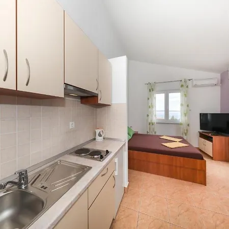 Gasthuis Prkacin Starigrad Paklenica